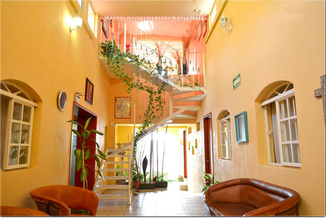 Residencia Los Angeles Guadalajara Exterior foto